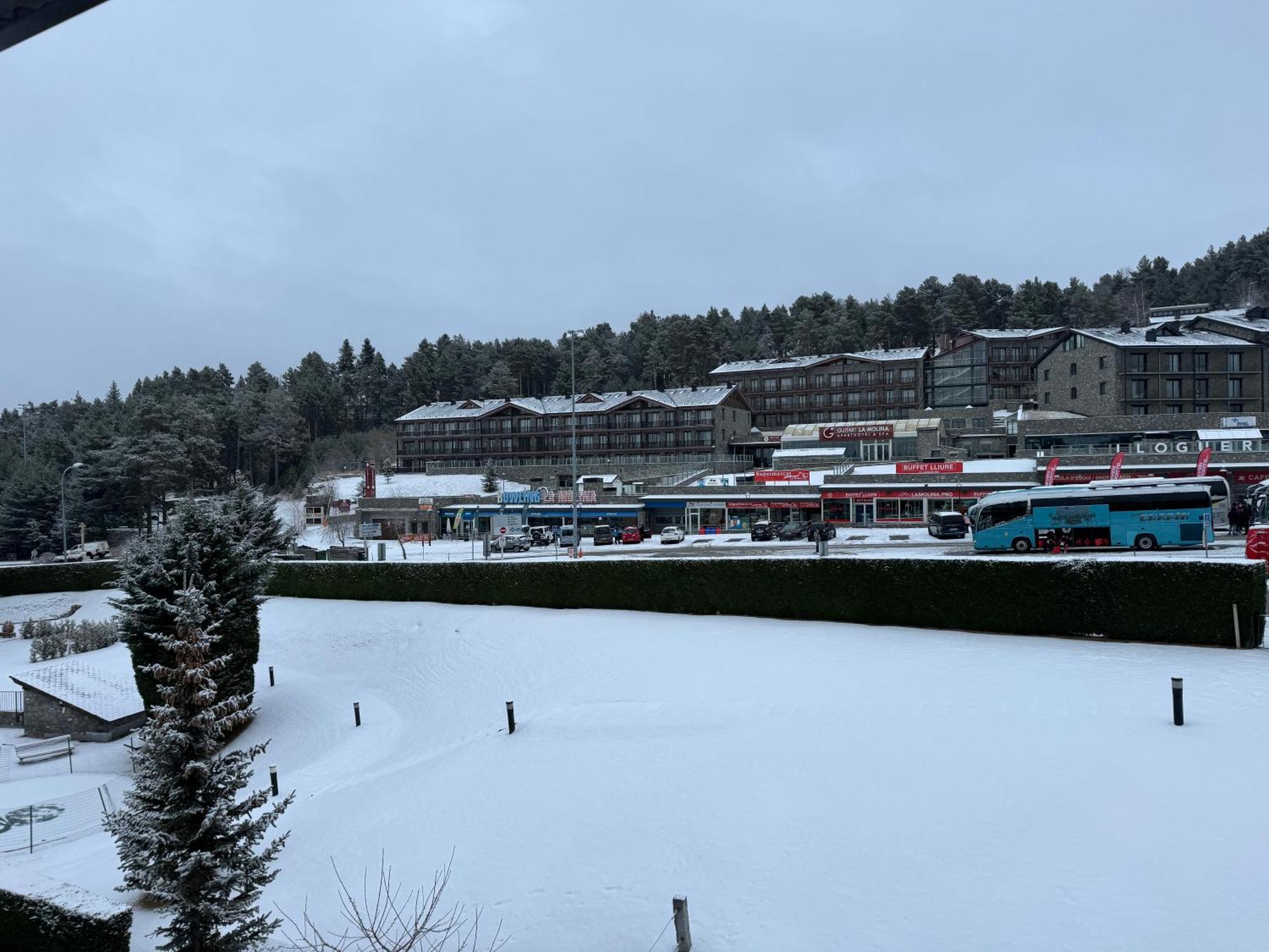Residencia Pista Llarga Appartement La Molina  Buitenkant foto