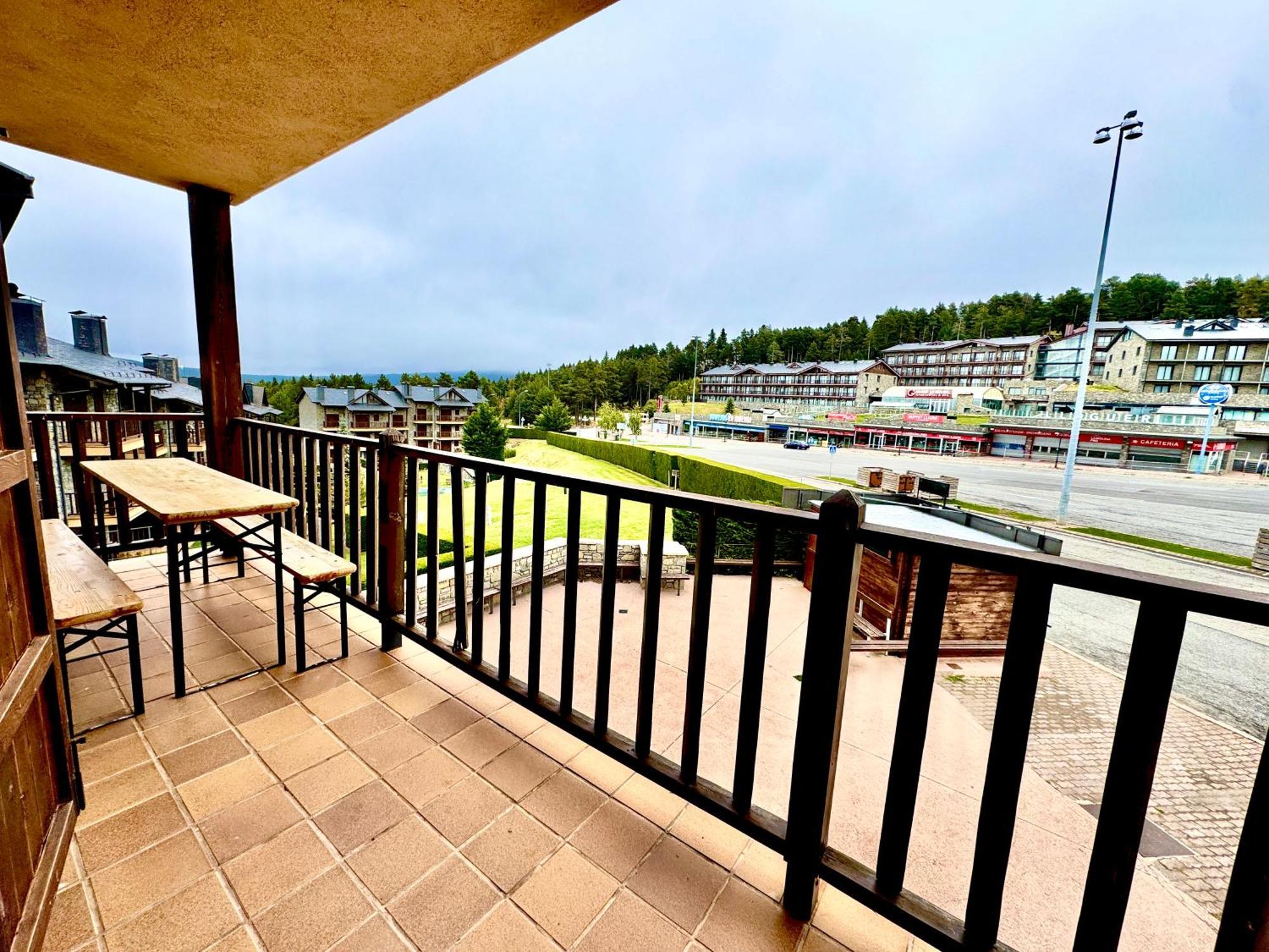 Residencia Pista Llarga Appartement La Molina  Buitenkant foto