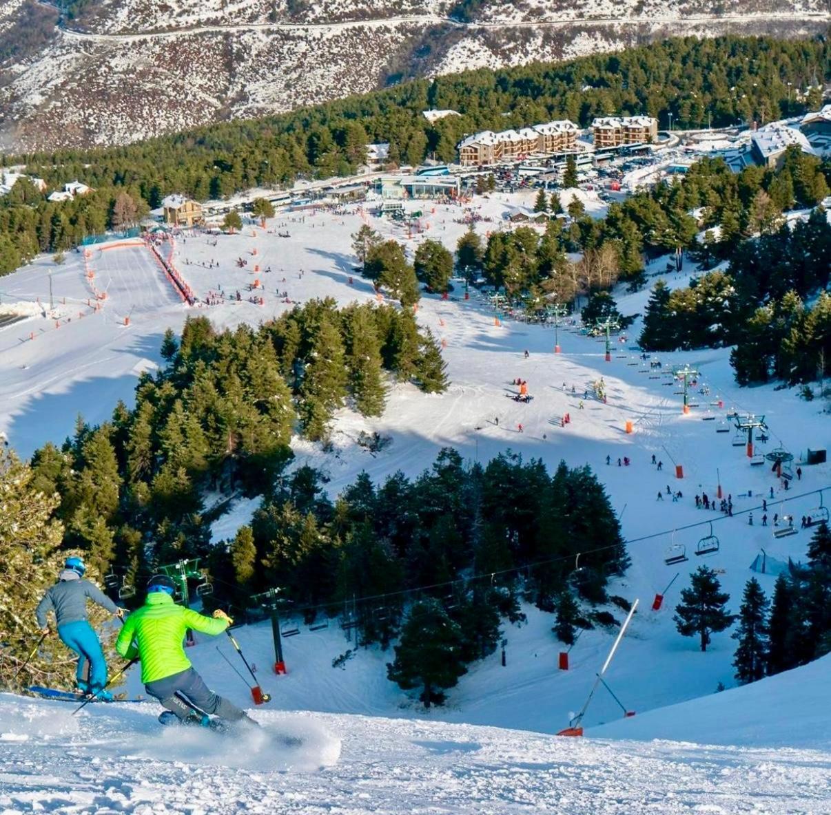 Residencia Pista Llarga Appartement La Molina  Buitenkant foto